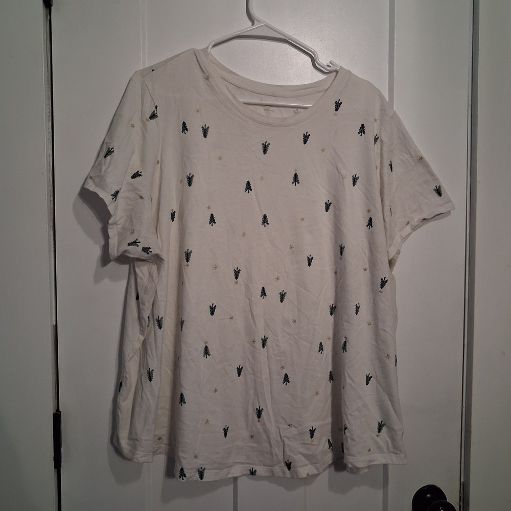 Old Navy T-Shirt Women 3X White Tree Print Short Sleeve Cotton Holiday Festive